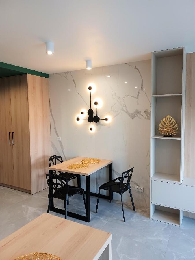 Kima Bazantow 29 Apartment